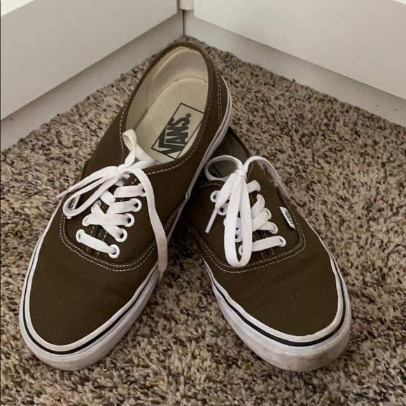 sneakers olive green